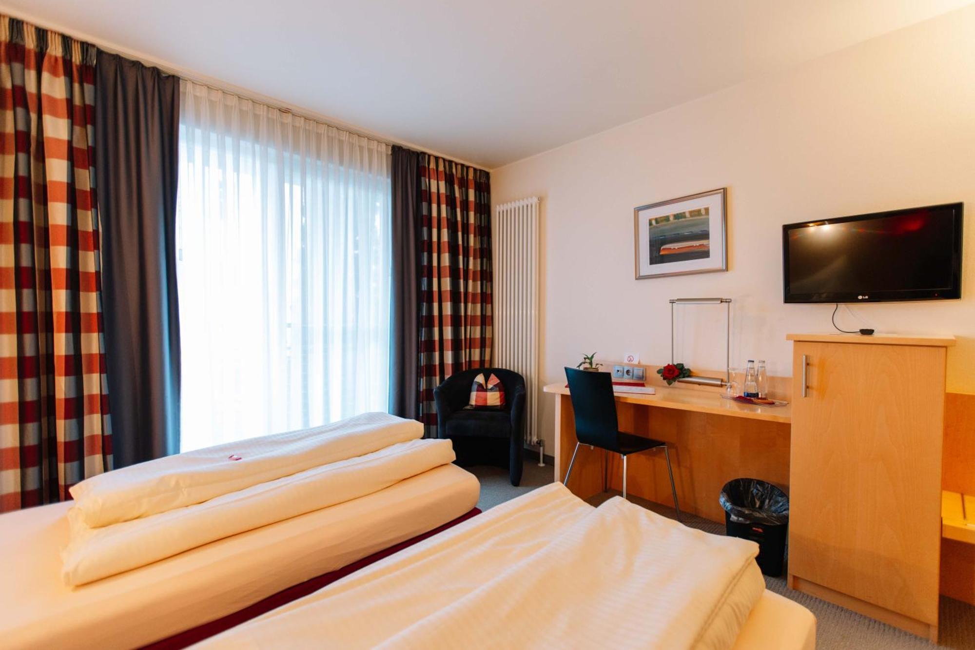 Landhotel Gasthof Drexler Gbr フュルステンフェルトブルック エクステリア 写真