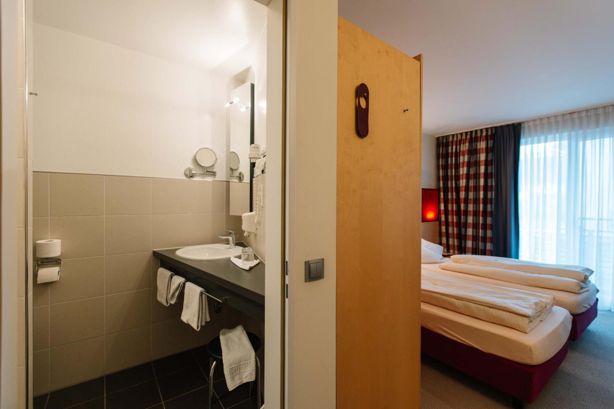 Landhotel Gasthof Drexler Gbr フュルステンフェルトブルック エクステリア 写真