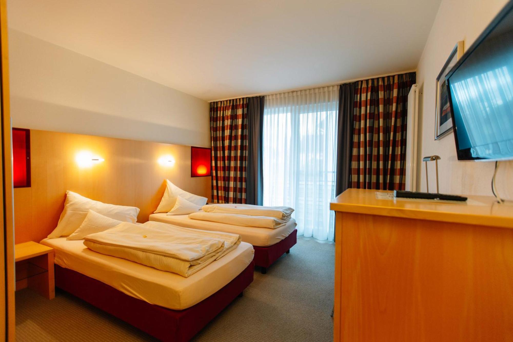 Landhotel Gasthof Drexler Gbr フュルステンフェルトブルック エクステリア 写真